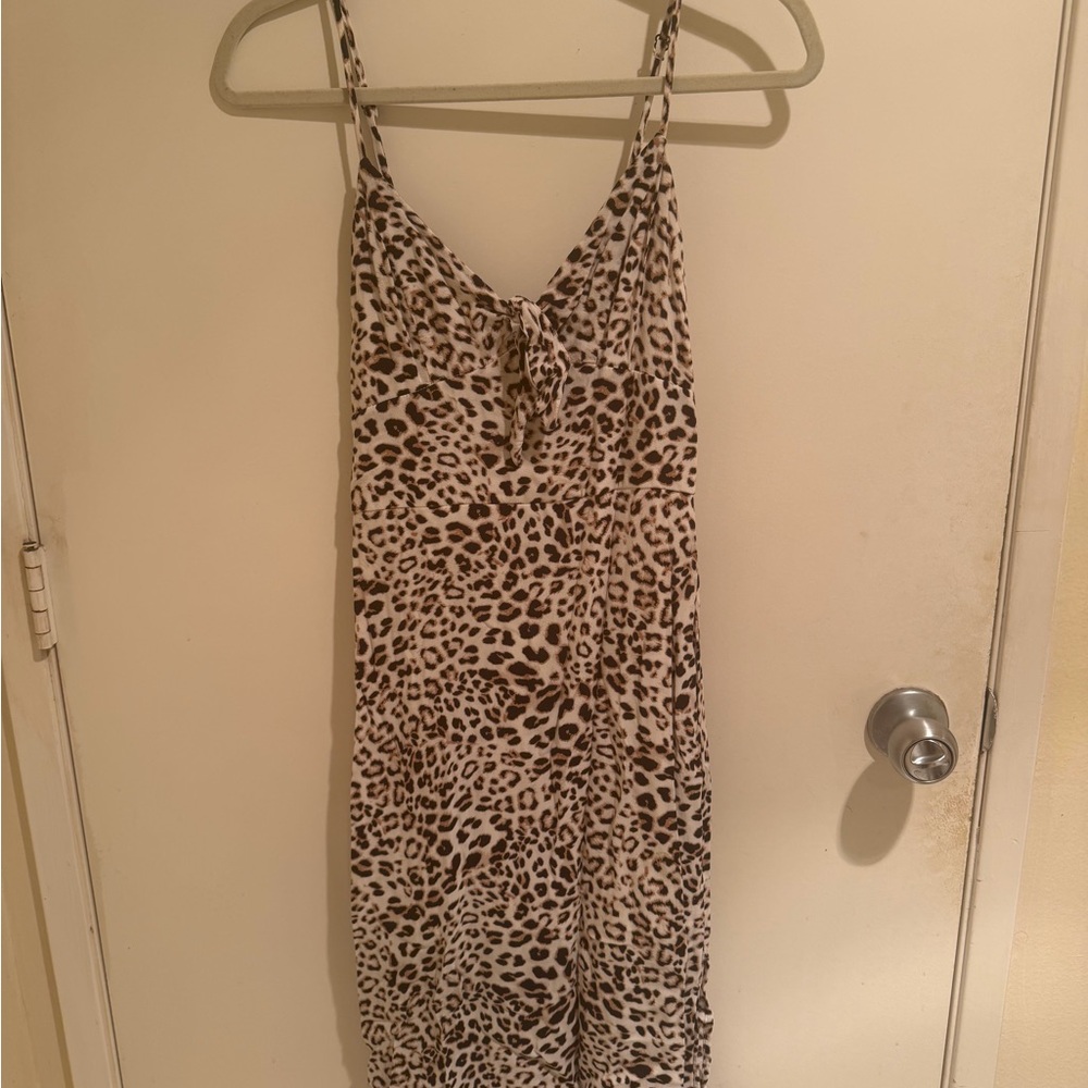 Chic Leopard Print Spaghetti Strap Midi Dress - image 1